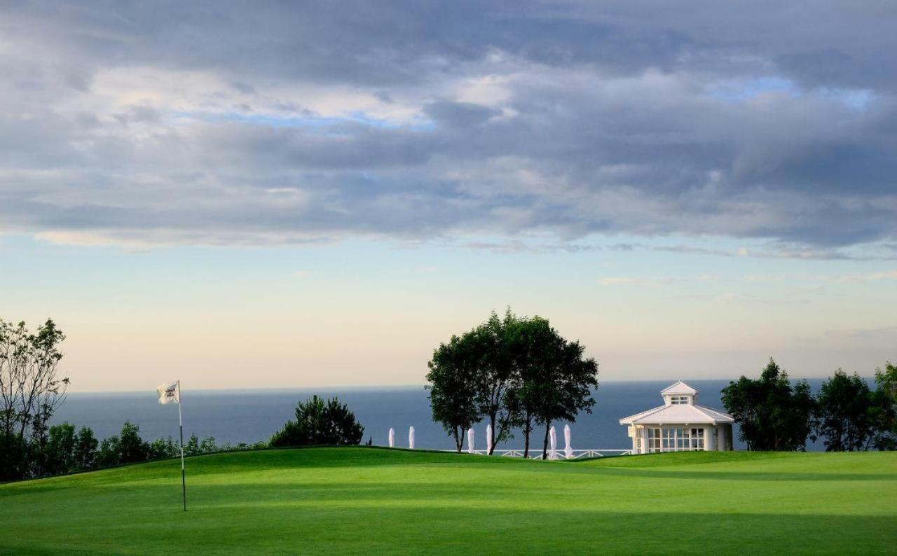 Luxury Lighthouse Golf Villa Балчик Экстерьер фото